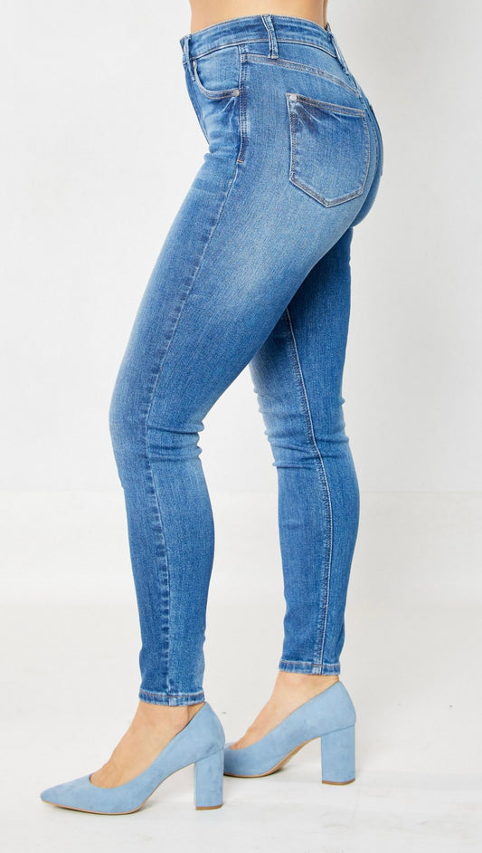 Judy Blue - Tummy Control Classic Skinny Jeans